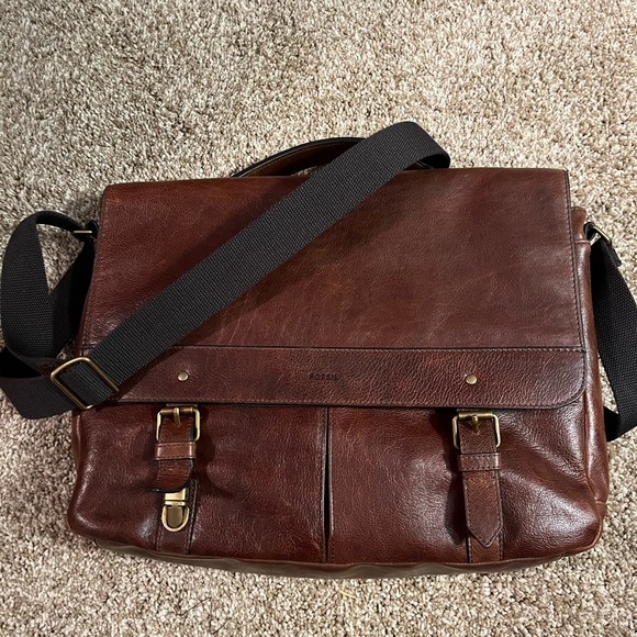 Fossil Leather Messenger Bag - Picture 3 of 3